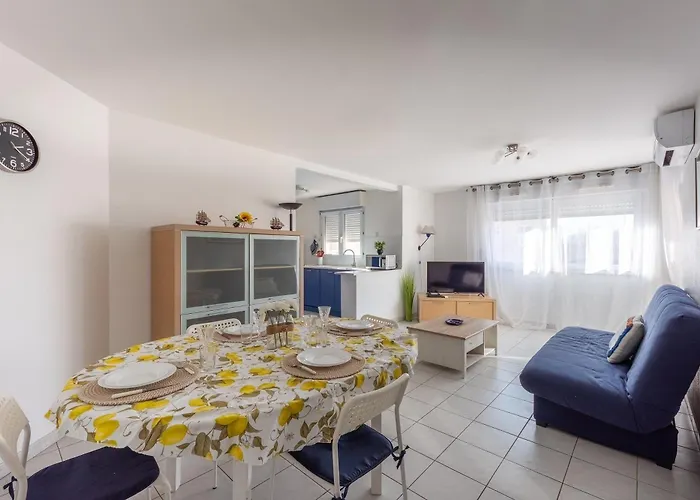 Apartment Port-frejus - Le Consul