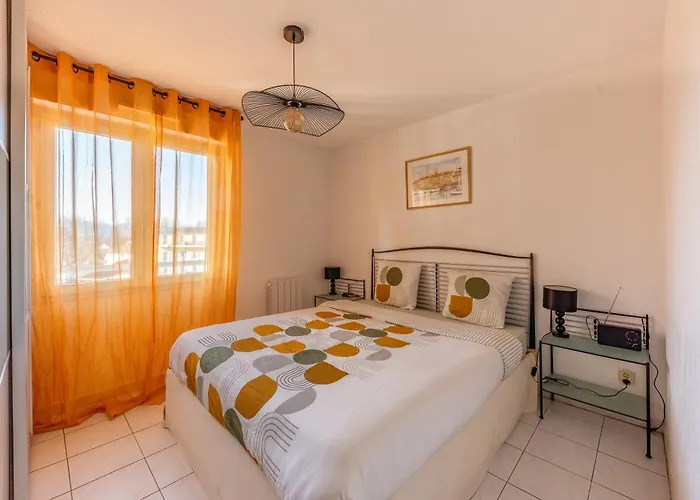 Apartment Port-frejus - Le Consul